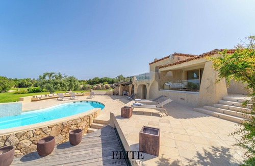 Porto Cervo Villa | Villa panaromica con piscina privata in Porto Cervo