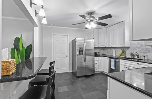 Hunt Club House | VILLA PARADISO (DIGSIFY) | PRIVATE HEATED POOL | BEACHES | PGA | WATERPARK | ROGER DEAN