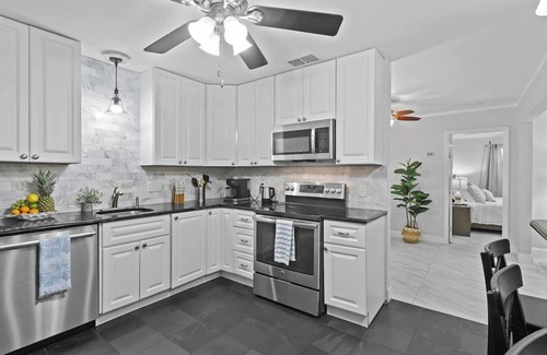 Hunt Club House | VILLA PARADISO (DIGSIFY) | PRIVATE HEATED POOL | BEACHES | PGA | WATERPARK | ROGER DEAN