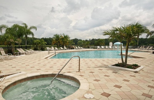 Trafalgar Village Boat Rental | Villa Paradiso located in the Trafalgar Village Resort 6 bedrooms poo/spa