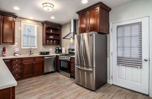 Villa Park House | Villa Park FHS Rental