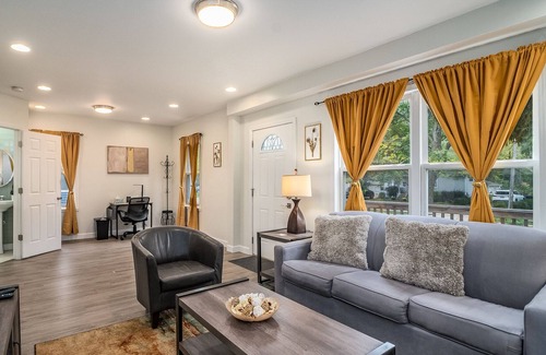 Villa Park House | Villa Park Rental