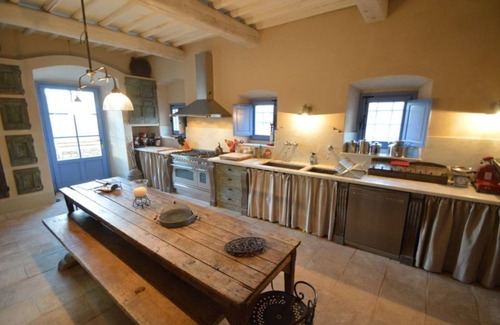 Barberino Tavarnelle Villa | Villa Passignano: A stylish bedrooms 6 September in the heart of Tuscany