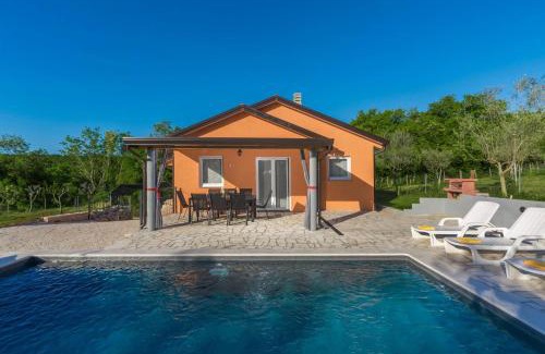 Radini House | Villa Pendolina Mit Privatem Pool Und Jacuzzi