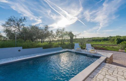 Radini Villa | Villa Pendolina with pool and grill in Umag