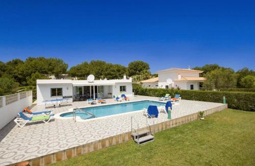 Coves Noves Villa | Villa Pepe by Villa Plus
