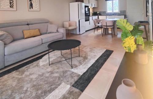 Le Pontet Villa | VILLA PERIGORD 1- Spacieux - clim - wifi - parking - Jardin