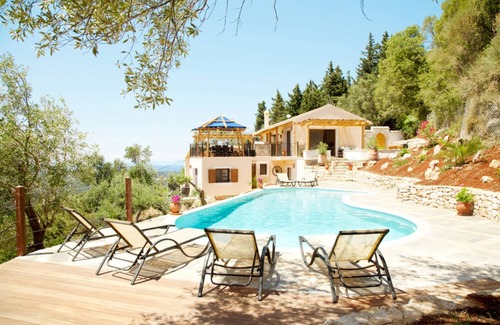 Spartylas Villa | Villa Petalutha - A Stunning Villa with panoramic sea and mountain views.