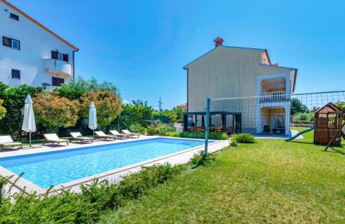 Cancini House | Villa Petra, a romantic and spectacular villa near the sea