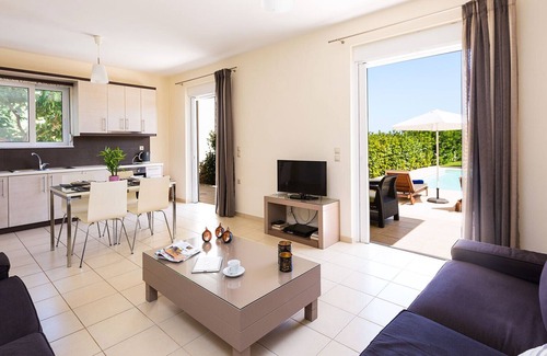 Marathi Villa | Villa Phaedra, With sea Views Only 150m Away From Loutraki Beach