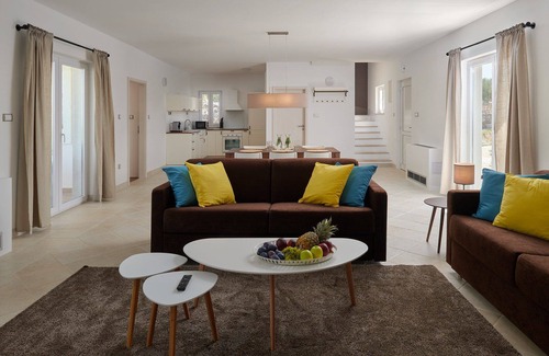 Stari Grad Villa | Villa Pharia with Pool V