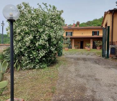 Monsummano Terme Villa | Villa Pilar in Toscana con piscina ultrapanoramica