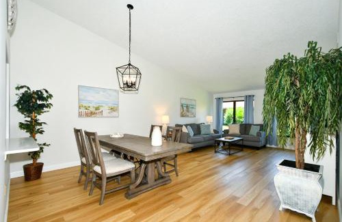 Sarasota House | Villa Pine Tree Pool close to the beaches Siesta Key