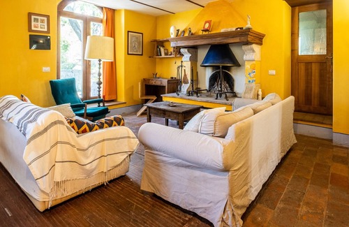 Castel del Piano Villa | Villa "Podere la Pianella" with Private Garden & Wi-Fi