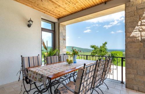 Osenovo Villa | Villa Poemia