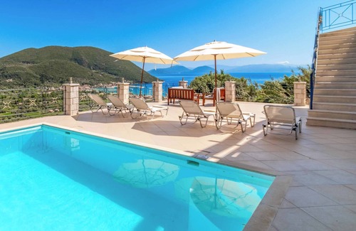 Evgiros Villa | Villa Ponti - Private pool, WI-FI & A/C plus beautiful sea views