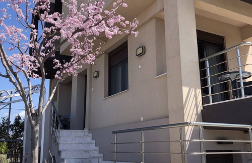 Paralia Dionysiou House | Villa Portaria near the sea, in Portaria Bay
