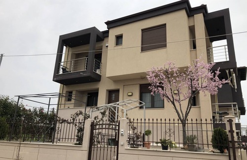 Paralia Dionysiou House | Villa Portaria near the sea, in Portaria Bay