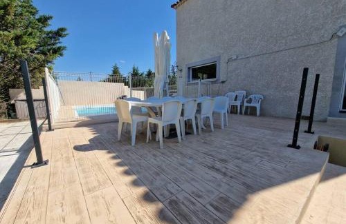 Saint-Privat-des-Vieux House | villa pour 10 personnes avec piscine et jacuzzi