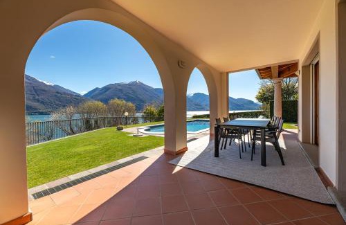 Vignola Villa | Villa Principessa - Stunning Villa with Panoramic Lake Como Views