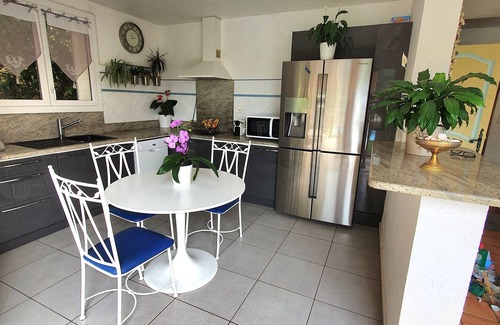 Sollies Pont Villa | Villa Provencale Climatisee - Piscine 45m² - GD. Confort - 13 KM Hyeres - Calme