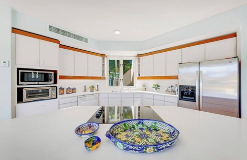 Cerro Gordo House | Villa Quenepa at Lakeside Villas