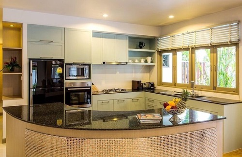 Ao Nang Villa | Villa Raeya