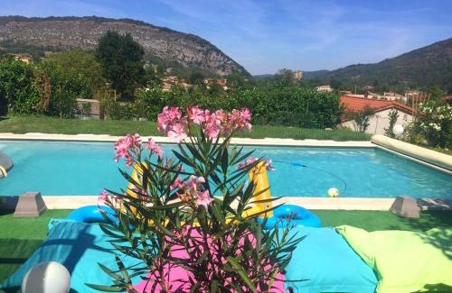 Foix Villa | Villa raffinée à Foix avec piscine privée et jacuzzi