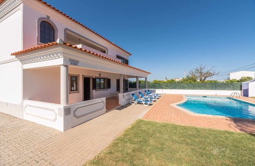 Vale de Carro House | Villa Ramos by Gabi Miguel