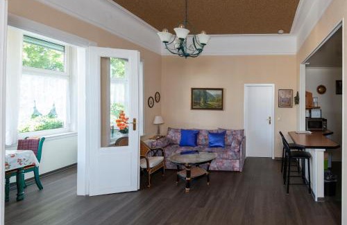 Friedrichroda Apartment | Villa Regina Fürstensuite