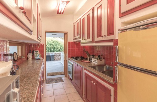 Portobello House | Villa Relax Lux - with sea water swimming pool