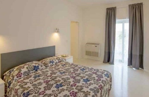 Notaresco Apartment | VILLA RENZO- Pescara apartment