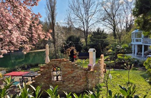 Hohentengen am Hochrhein Villa | Villa Rheinblick: Hidden Gem near Zurich