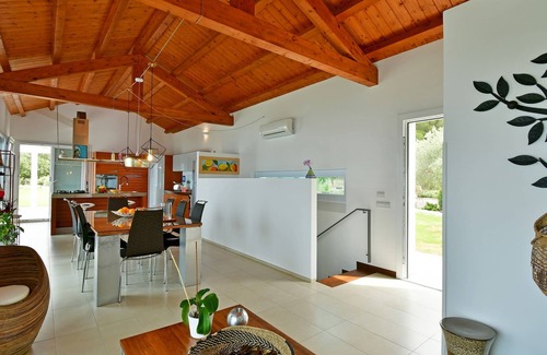 Sant'Ambrogio Villa | Villa Rita 6 in Cefal