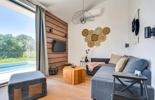 Vosteni Villa | Villa Rota Bella