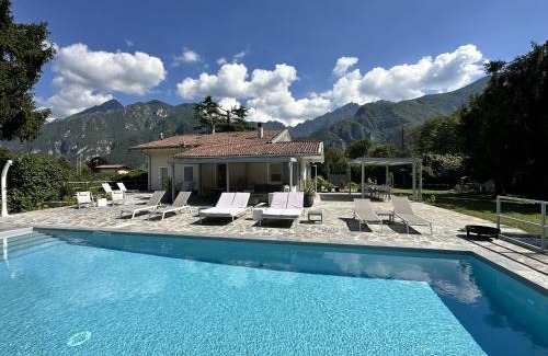Bagolino Villa | Villa Romantica Lake Idro