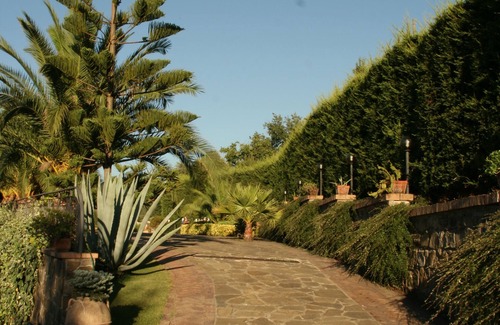 Laureana Cilento Apartment | Villa-Rosi studio apartment in villa with pool