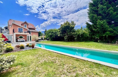 Aix-les-Bains House | Villa Rossa - exceptional - on Lac du Bourget with swim lane