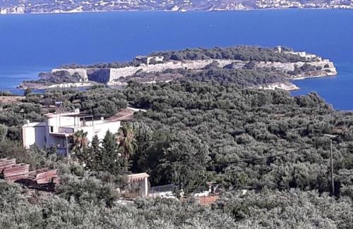 Sternes Villa | Villa Roula 3BR Seaview Villa in Chania