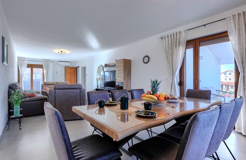 Cancini House | Villa Rubil by Interhome
