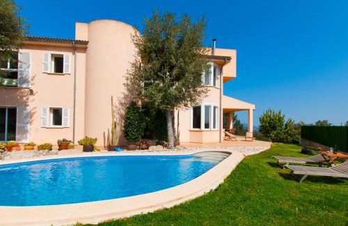 Inca Villa | Villa S'hermita para 8 con piscina, jardín y vistas espectaculares