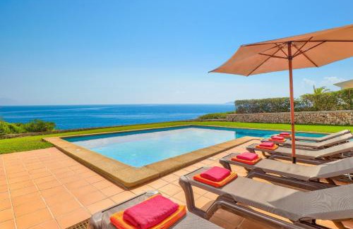 Cala Serena Villa | Villa SAlgar by Villa Plus