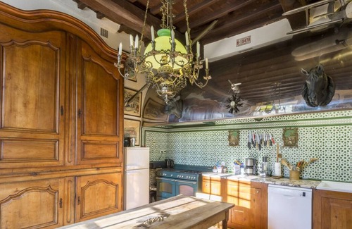 Liorac-sur-Louyre Villa | Villa Sandie - Five Bedroom Villa, Sleeps 11
