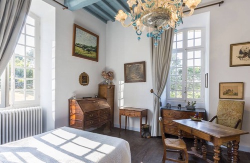 Liorac-sur-Louyre Villa | Villa Sandie - Five Bedroom Villa, Sleeps 11