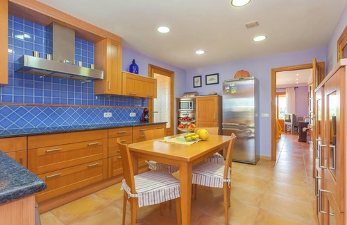 Santa Margalida House | Villa Santa Eulalia with private Pool, A/C and garden
