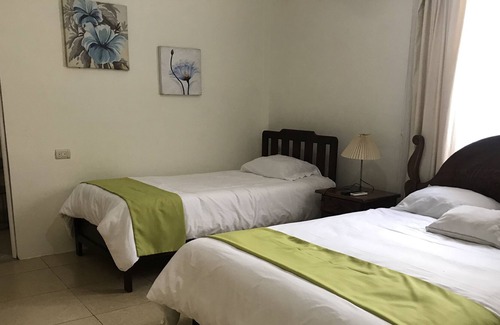 Turrucares Bed & Breakfast | Villa Selah