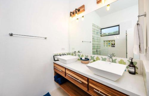 Playa Grande House | Villa Serenity 4 bedroom 1 min walk to the beach