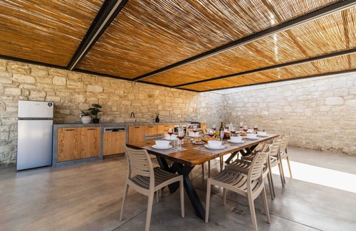 Georgioupolis Villa | Villa Serenity- Modern villa for an exclusive vacation in Crete