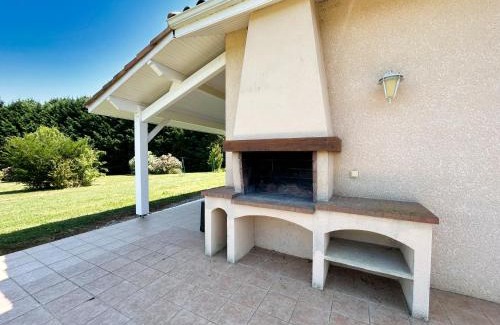 Lussan Villa | Villa Sheila - Au bord de l'eau avec piscine
