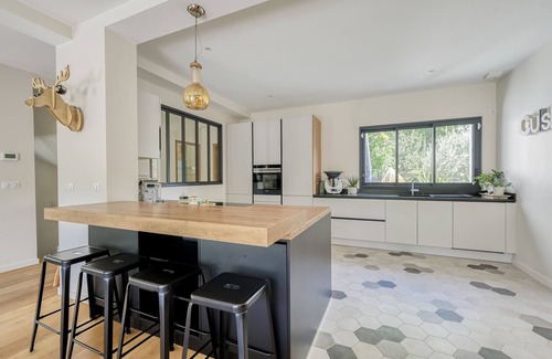 Rueil-Malmaison Villa | Villa Signature - Welkeys